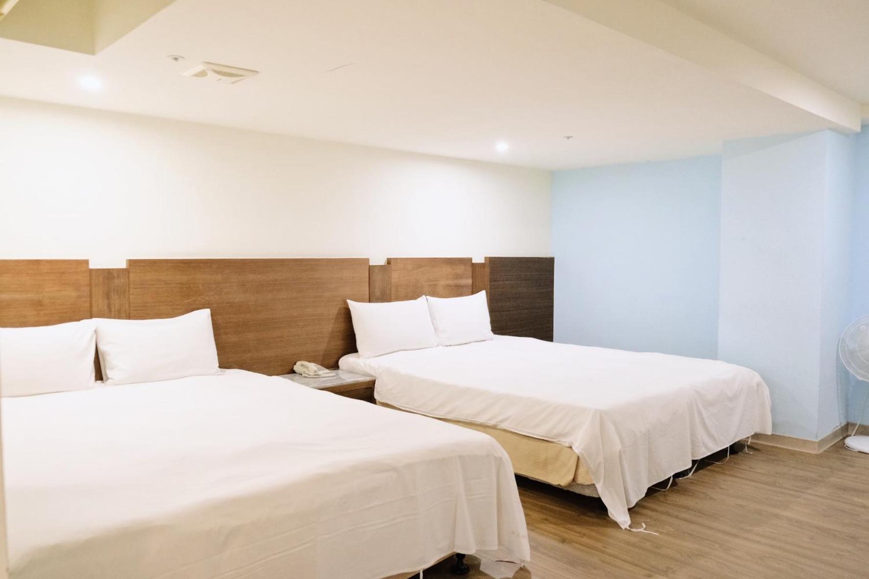 Yoai Nemuru Inn Tainan Bagian luar foto